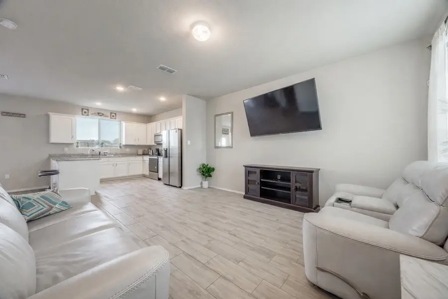 926 Hurstwood Drive, Van Alstyne, TX 75495 - #2