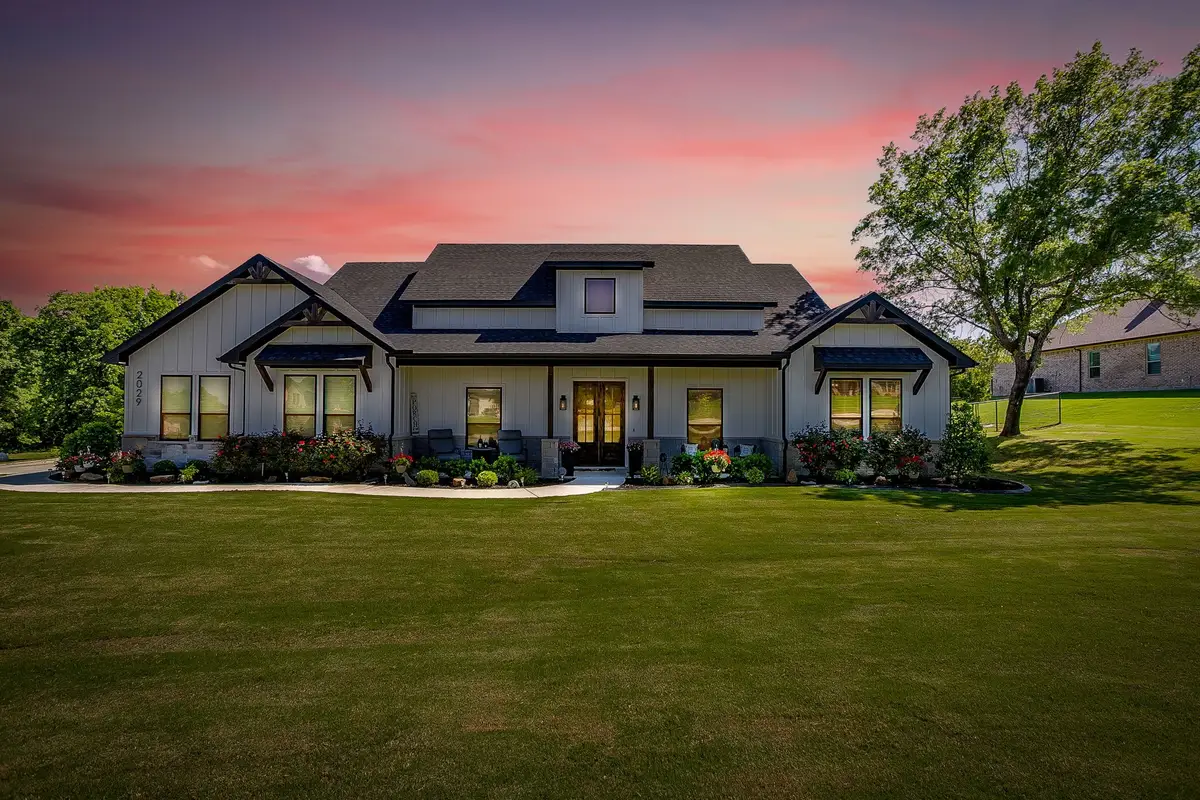 2029 Shady Creek Crossing, Azle, TX 76020 - #1