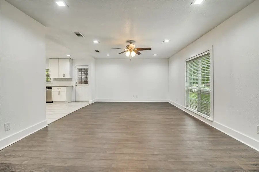 310 Thistle Drive, Garland, TX 75043 - #2