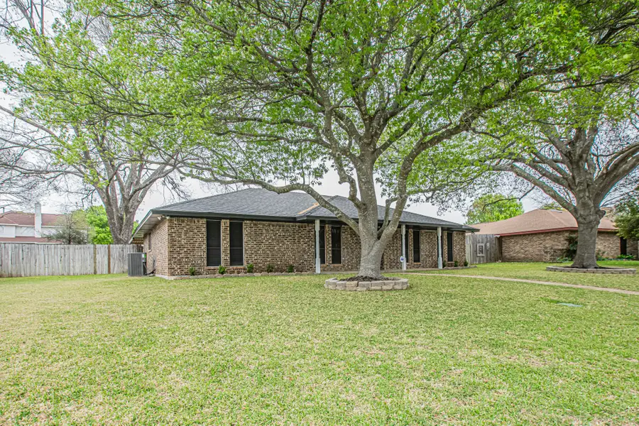 911 Cambridge Drive, Duncanville, TX 75137 - #2