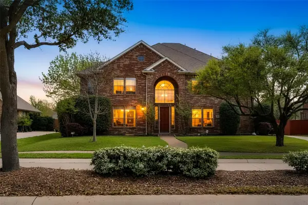 9702 October Glory Lane, Rowlett, TX 75089
