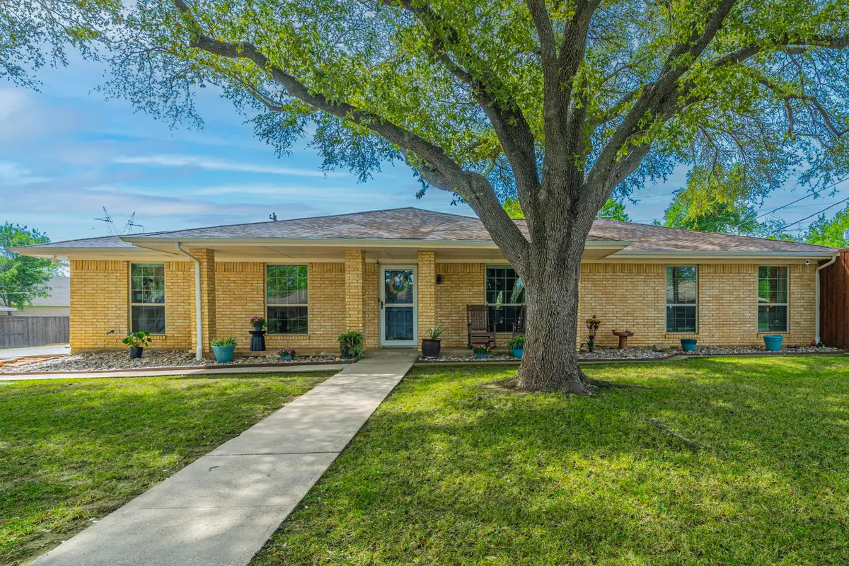 210 Bexar Drive, Highland Village, TX 75077 - #1