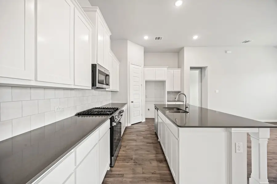 1506 Red Clover Avenue, Van Alstyne, TX 75495 - #2