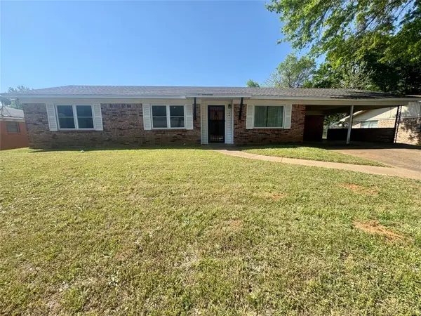 132 Columbia, Palestine, TX 75803