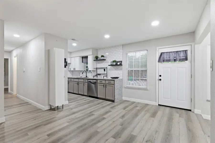 729 Hettie Street, Denton, TX 76209 - #2
