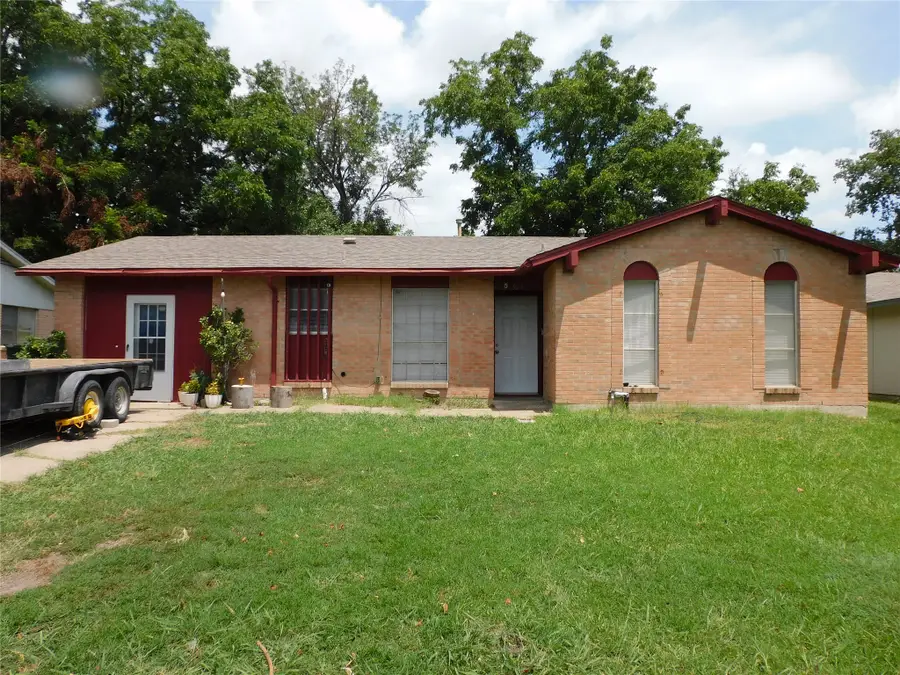 925 Shorecrest Drive, Garland, TX 75040 - #2