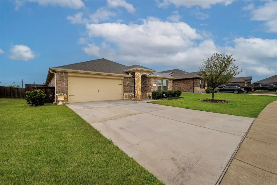 910 Community Way, Royse City, TX 75189 - #2
