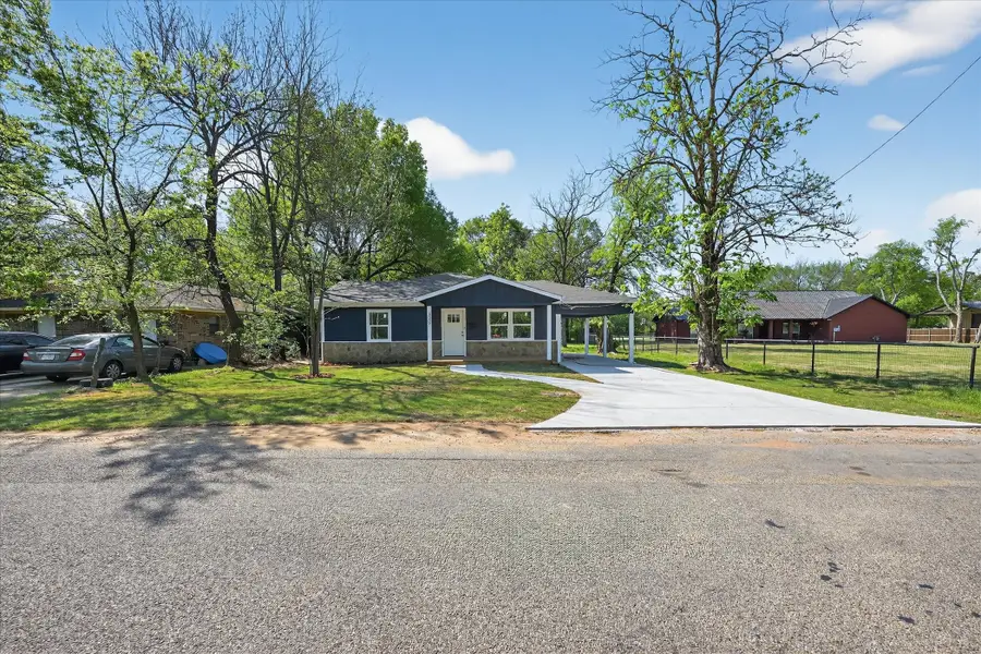 2009 W Sherman Street, Paris, TX 75460 - #2