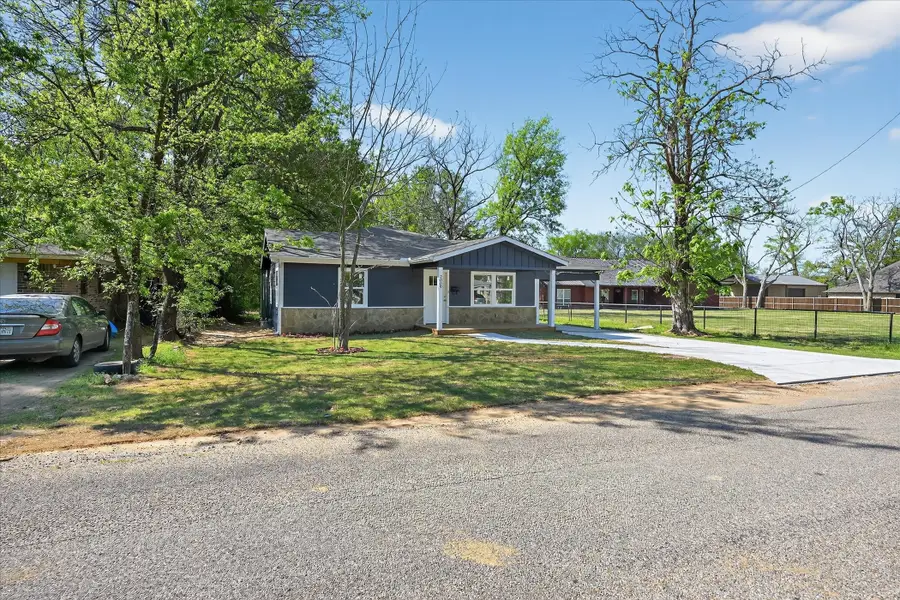 2009 W Sherman Street, Paris, TX 75460 - #3