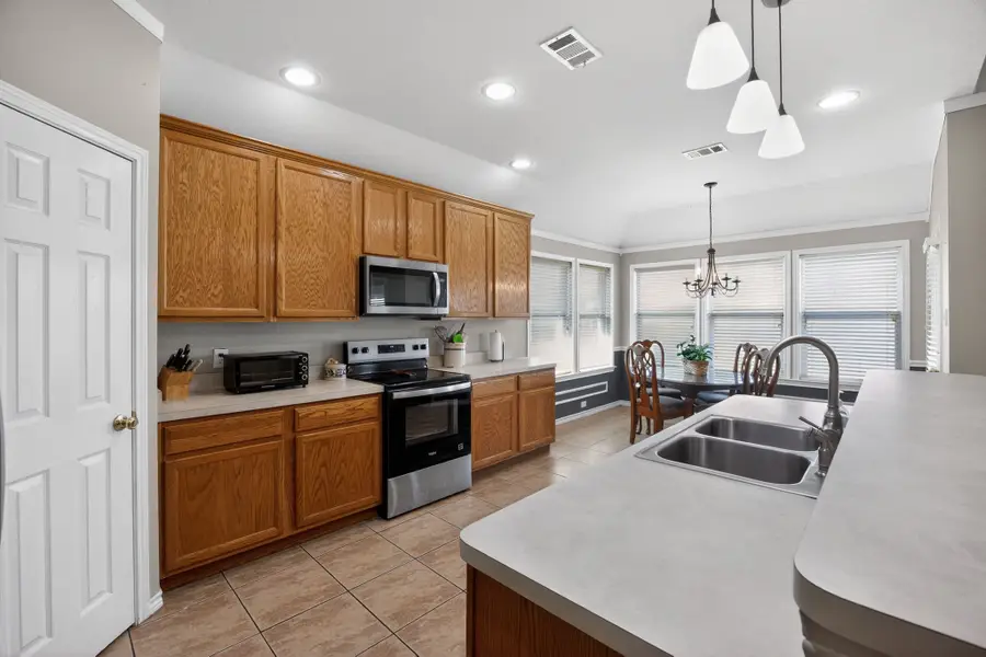 1006 Diane Street, Aubrey, TX 76227 - #2