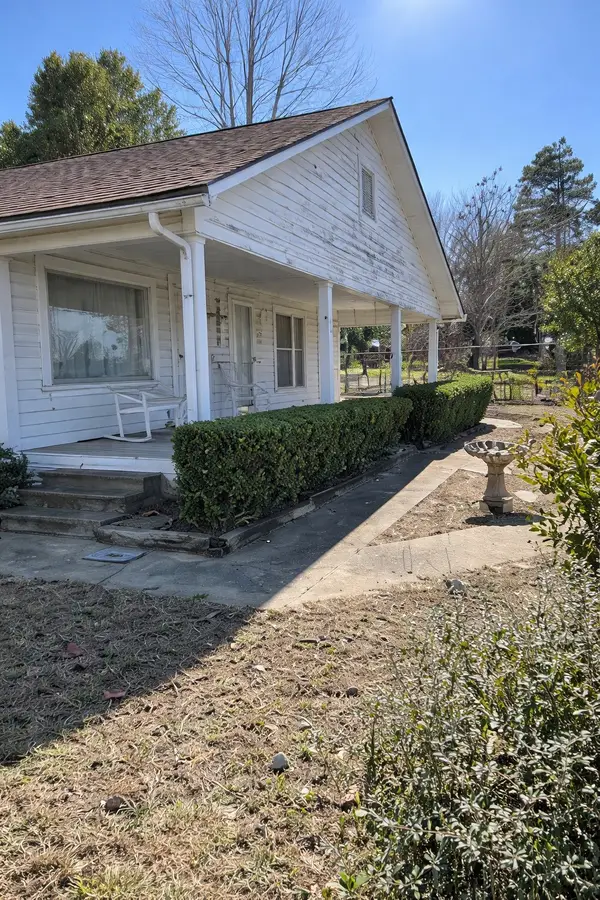 115 N Adkisson Lane, Jewett, TX 75846