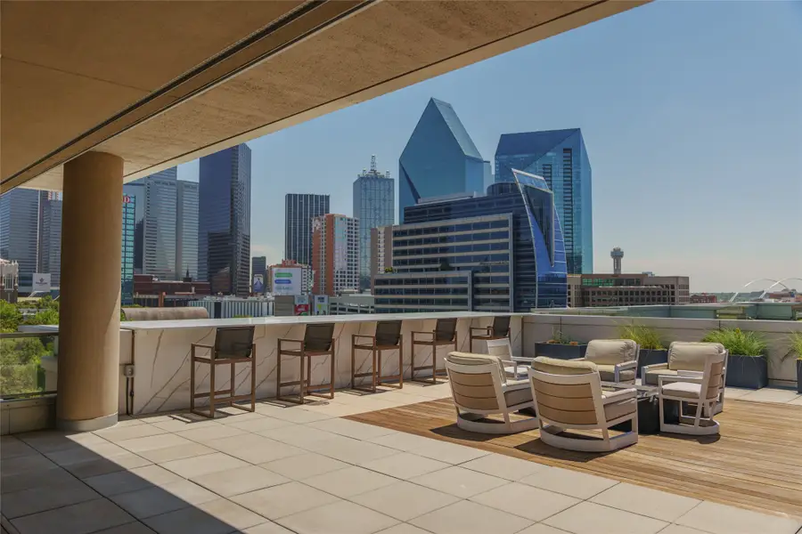 2025 Woodall Rodgers Freeway #52, Dallas, TX 75201 - #2