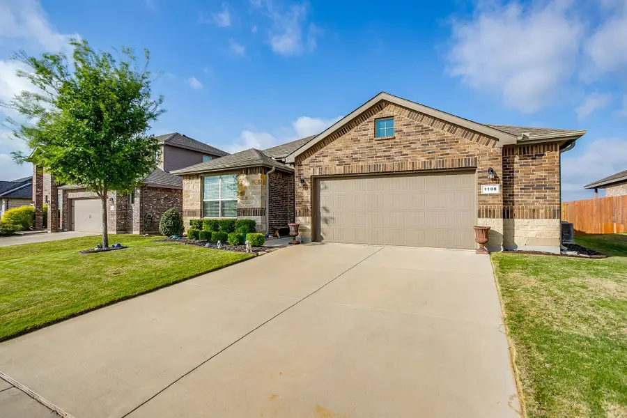 1108 Dublin Drive, Cleburne, TX 76033 - #2