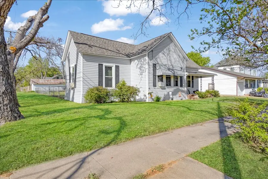 1231 W Woodard Street, Denison, TX 75020 - #2