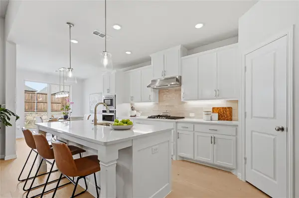 9317 Sunset Lane, Oak Point, TX 75068