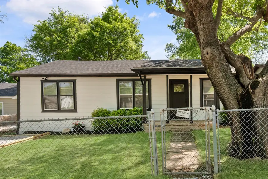 8225 Carlos Street, White Settlement, TX 76108 - #3