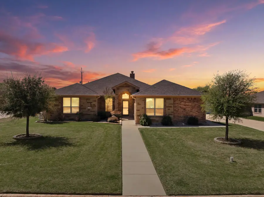 109 Northern Avenue, Gatesville, TX 76528 - #2