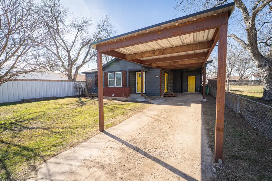 412 Pecan Street, Clyde, TX 79510 - #2