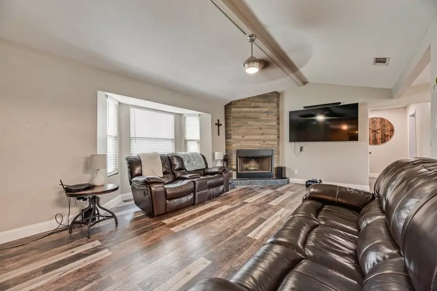 222 Prairie Creek Road, Red Oak, TX 75154 - #2