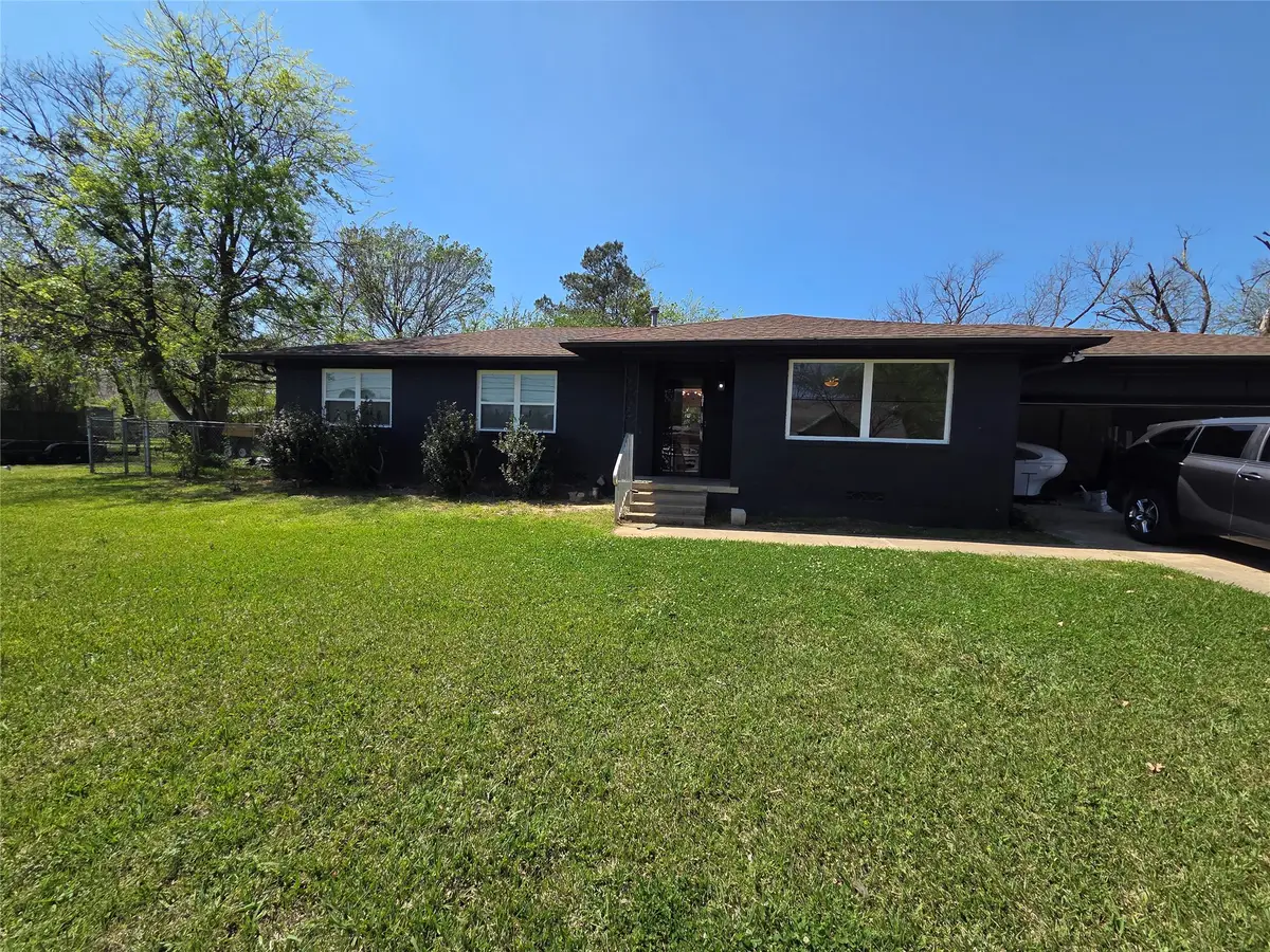 501 White Street, Whitesboro, TX 76273 - #1
