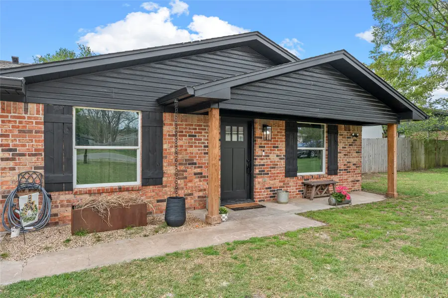 303 E Karels Drive, Robinson, TX 76706 - #2