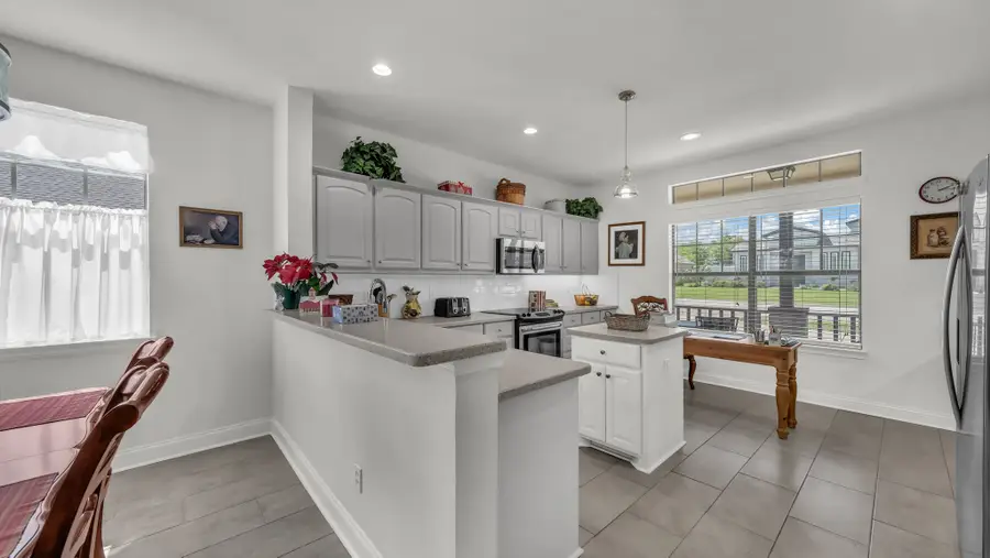 604 Holiday Hills Drive, Mineral Wells, TX 76067 - #3