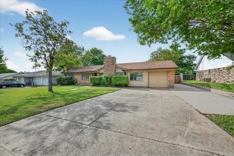 212 Childers Avenue, Benbrook, TX 76126 - #3