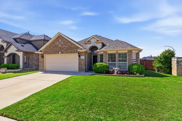 9445 Chuparosa Drive, Fort Worth, TX 76177