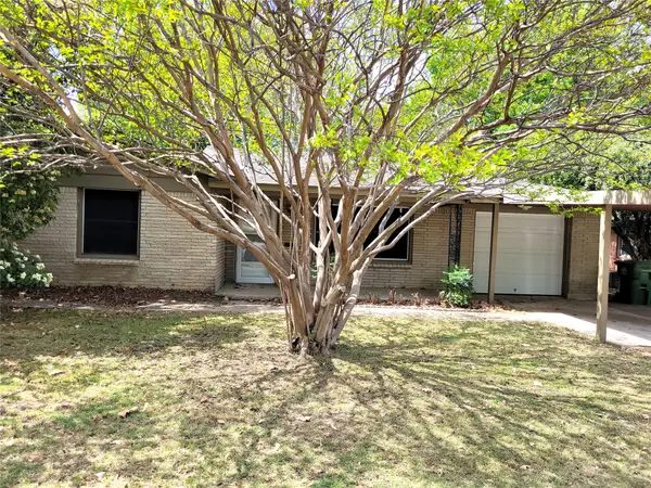 504 S Judd Street, White Settlement, TX 76108