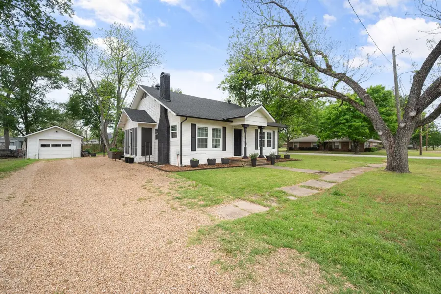 211 SW 4th Street, Kerens, TX 75144 - #2