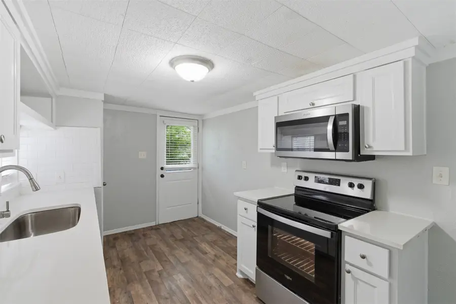 127 E Walker Street, Denison, TX 75021 - #2