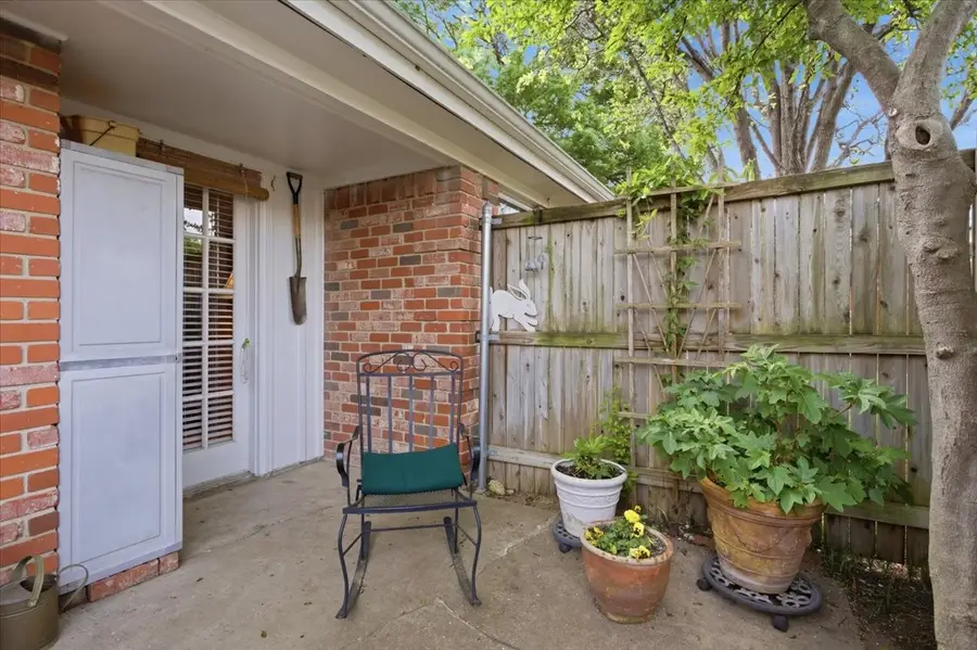 1117 Roaring Springs Road, Fort Worth, TX 76114 - #3