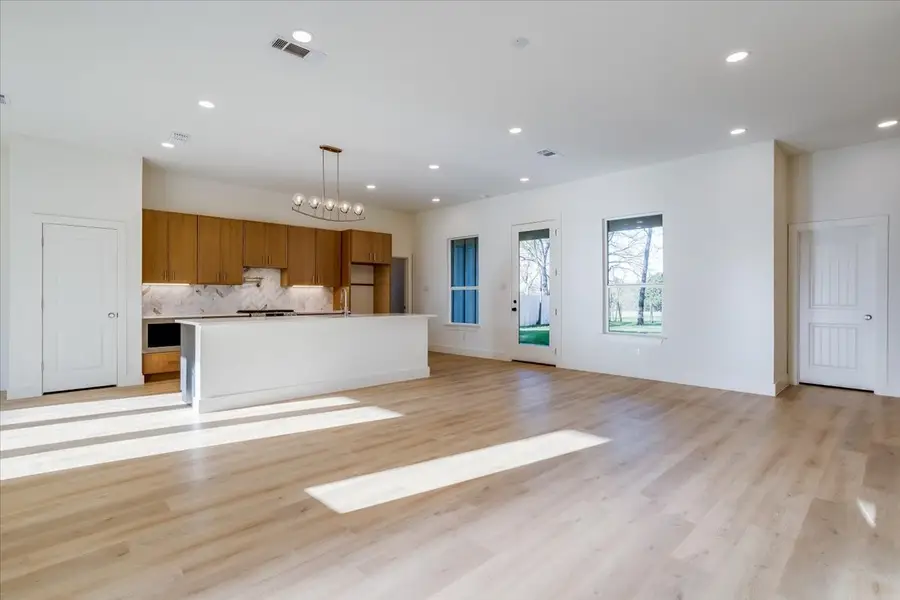 2634 Bainbridge Drive, Dallas, TX 75237 - #3