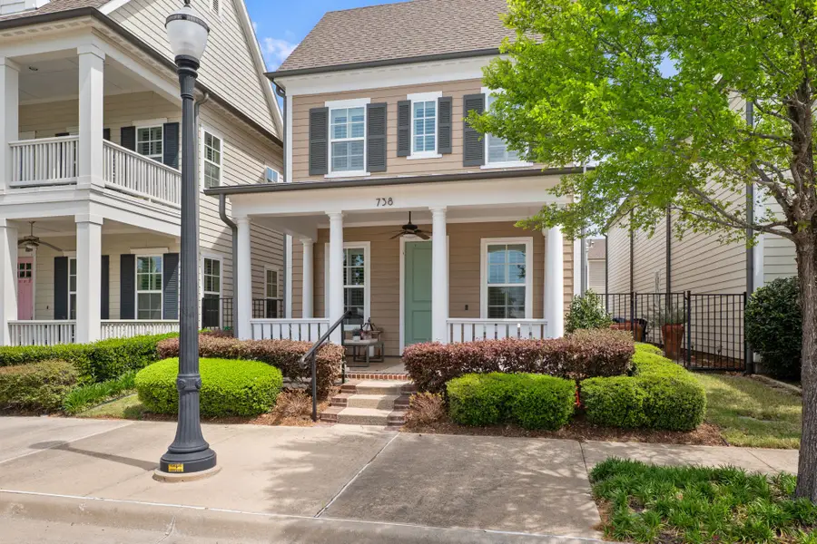 738 E Main Street, Coppell, TX 75019 - #2