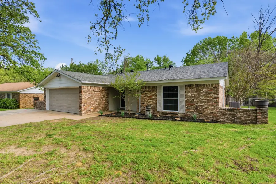 317 Glenhaven Drive, Azle, TX 76020 - #2