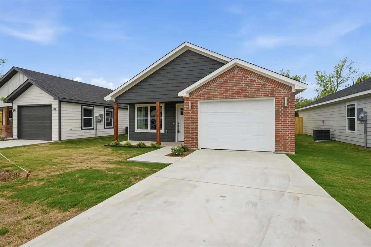 1012 S 1st Street, Sherman, TX 75090 - #1