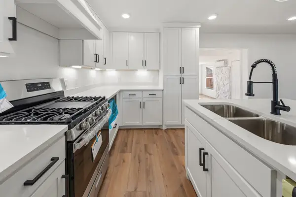 1710 E Tucker Boulevard, Arlington, TX 76010