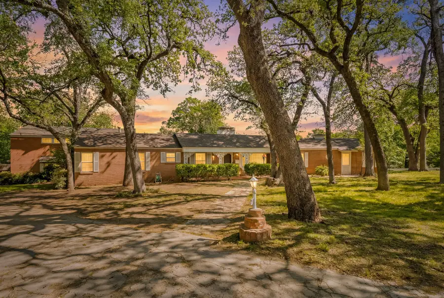 1504 Smilax Avenue, Fort Worth, TX 76111 - #2