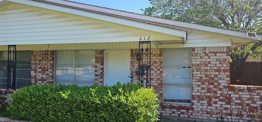 608 Arbor Lane, Lancaster, TX 75134 - #3