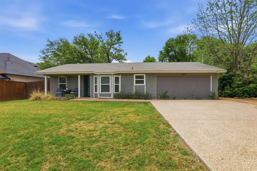 217 Granada Calle Street, Granbury, TX 76049 - #2