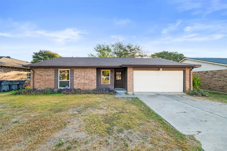 2742 E Pepperidge Drive, Lancaster, TX 75134 - #3