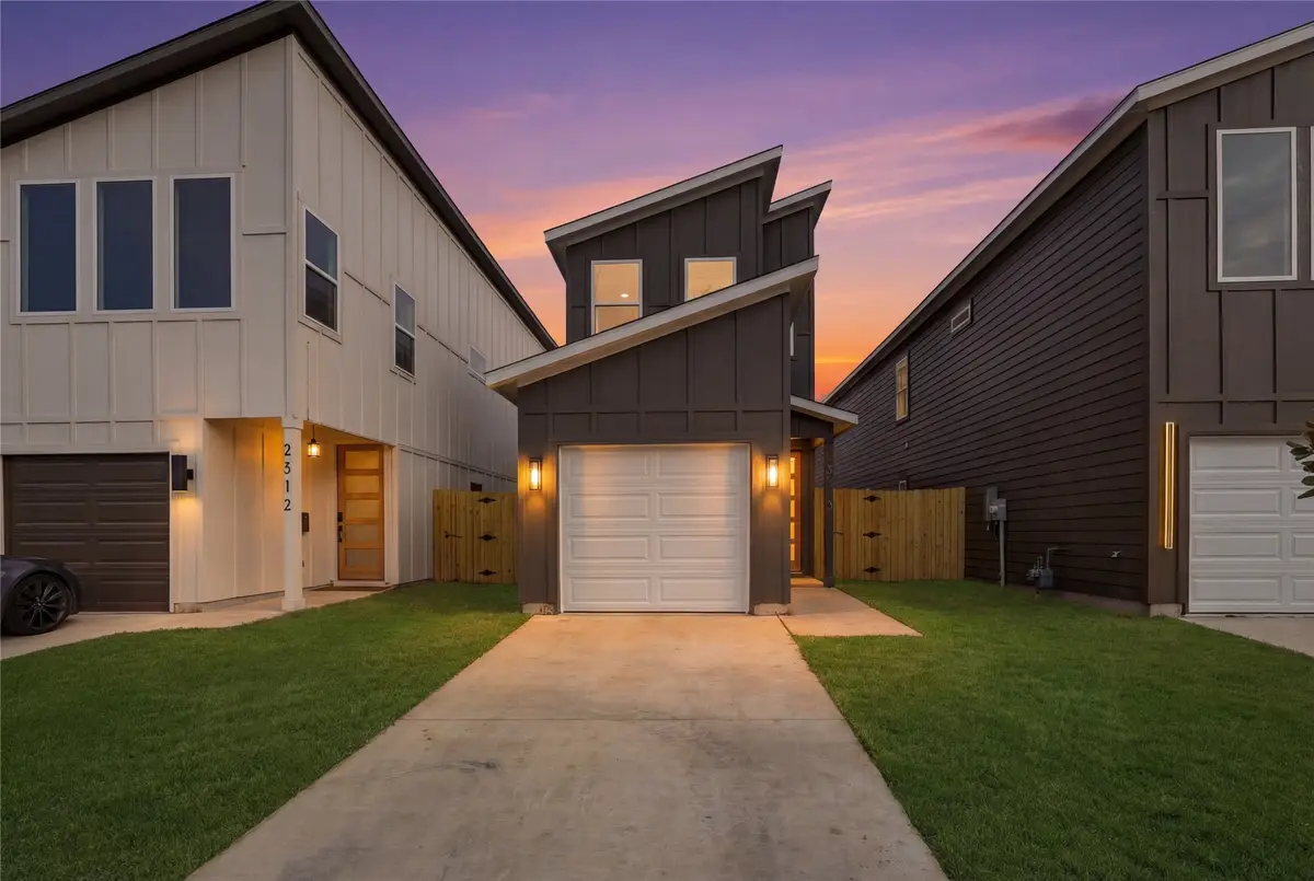 2510 Peabody Avenue, Dallas, TX 75215 - #1