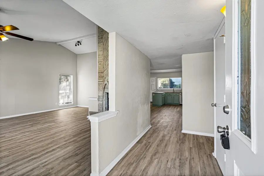 513 Beechwood Drive, Grand Prairie, TX 75052 - #3