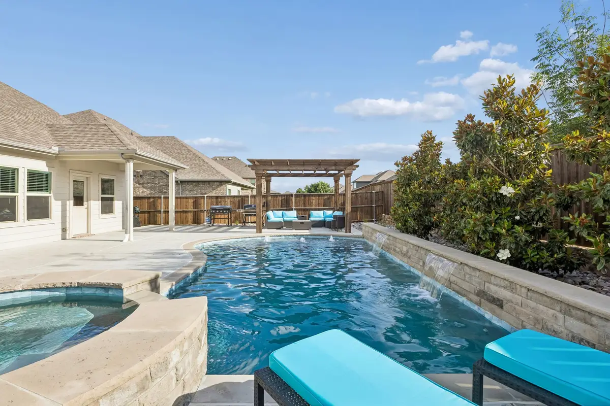 10105 Lakemont Drive, Fort Worth, TX 76131 - #1