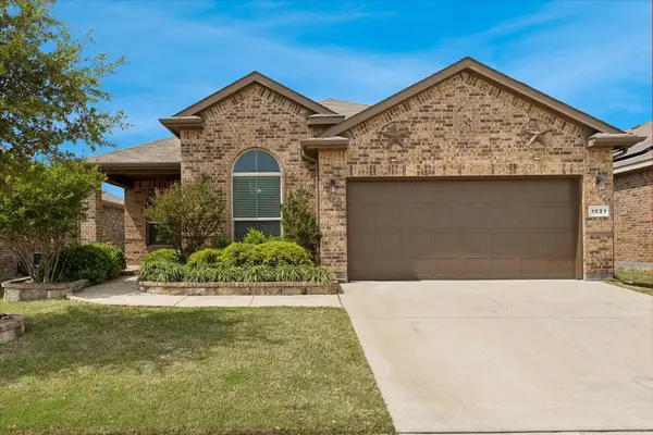 1021 Brownford Drive, Fort Worth, TX 76028