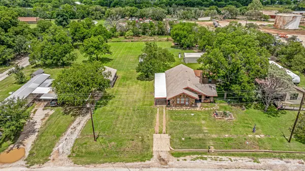 509 W Reynosa Avenue, De Leon, TX 76444