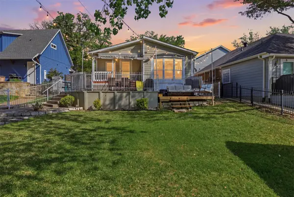 1105 E Lake Drive, Weatherford, TX 76087