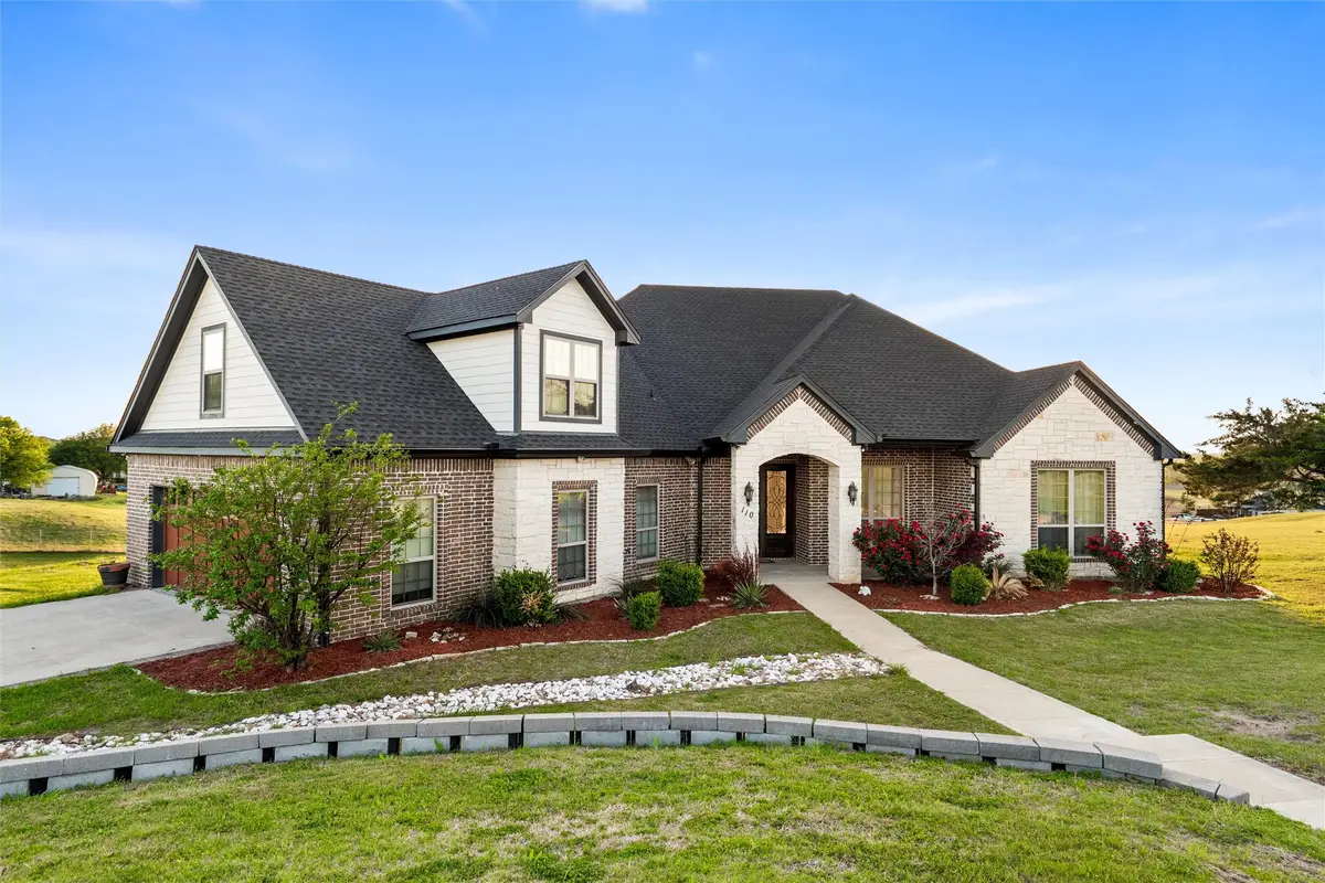 110 Eagles Roost Circle, Ennis, TX 75119 - #1