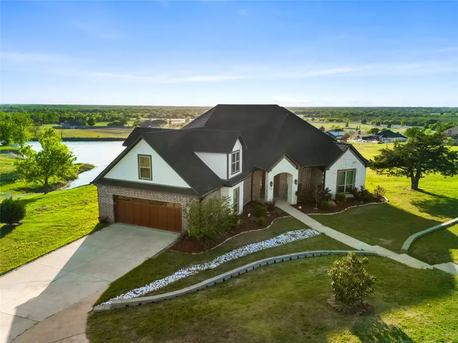 110 Eagles Roost Circle, Ennis, TX 75119 - #2
