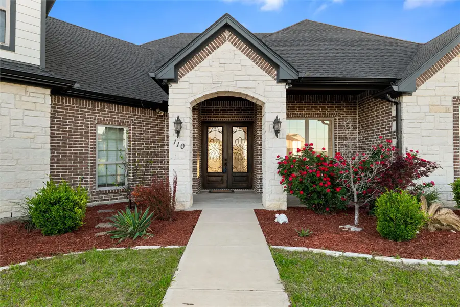 110 Eagles Roost Circle, Ennis, TX 75119 - #3